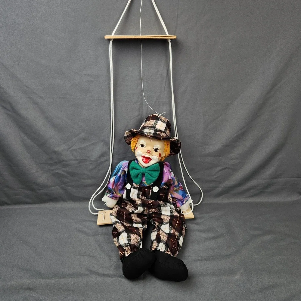 Vintage Monarch Collection Clown Porcelain 12